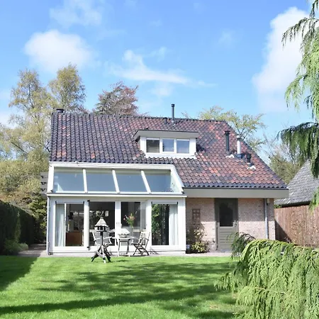 Zee Den Bergen
