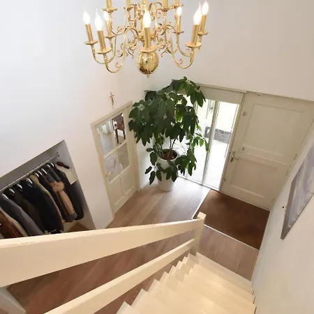 Zee Den Villa *